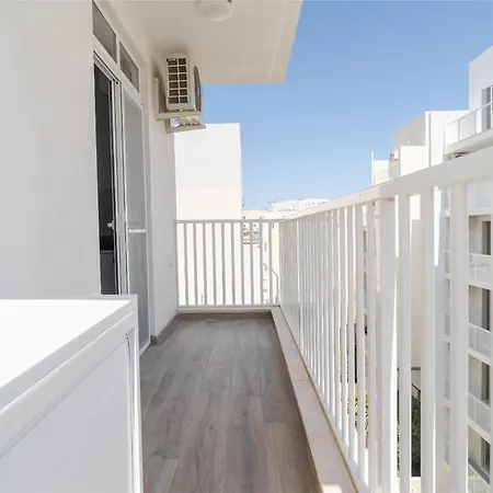 Comfortable Near The Seafront With Free Wifi And Air Conditioning Lejlighed *