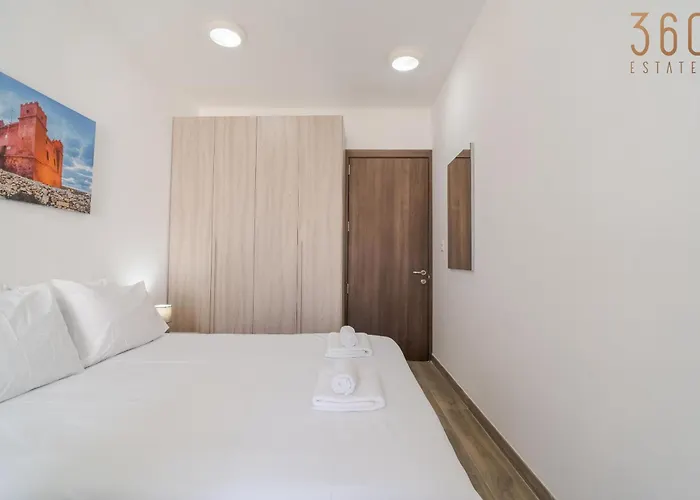 Comfortable Near The Seafront With Free Wifi And Air Conditioning Lejlighed *