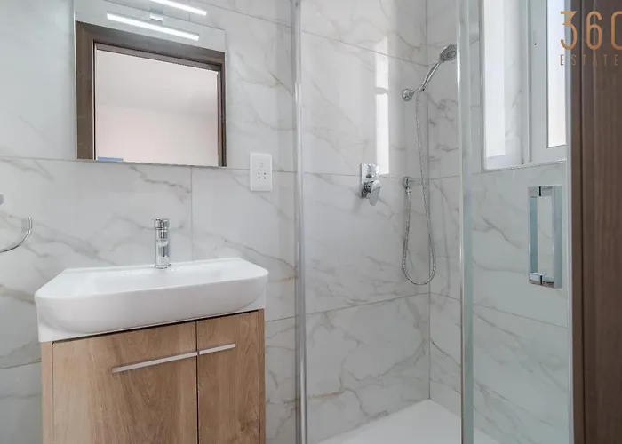 Comfortable Near The Seafront With Free Wifi And Air Conditioning Lejlighed Gzira