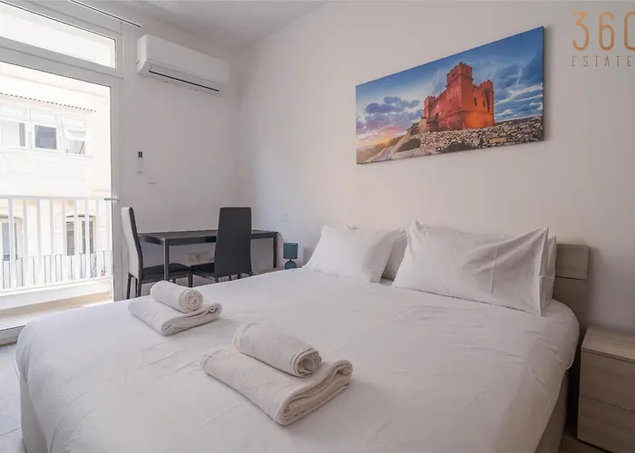 Comfortable Near The Seafront With Free Wifi And Air Conditioning