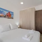 Comfortable Near The Seafront With Free Wifi And Air Conditioning شقة