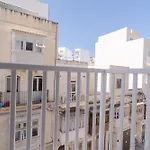 شقة Comfortable Near The Seafront With Free Wifi And Air Conditioning *