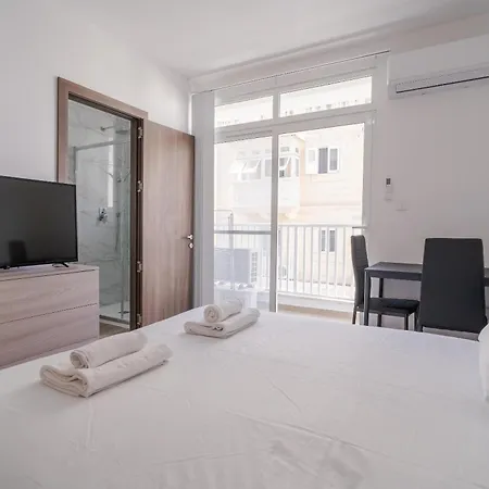 Apartment Comfortable Near The Seafront With Free Wifi And Air Conditioning Gzira