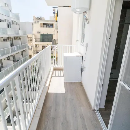 Comfortable Near The Seafront With Free Wifi And Air Conditioning * Gzira