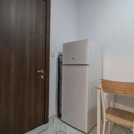 Comfortable Near The Seafront With Free Wifi And Air Conditioning Apartment