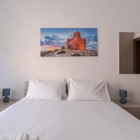 Apartment Comfortable Near The Seafront With Free Wifi And Air Conditioning *