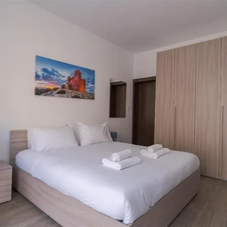 Apartment Comfortable Near The Seafront With Free Wifi And Air Conditioning *