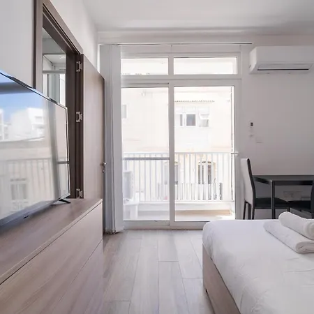 Comfortable Near The Seafront With Free Wifi And Air Conditioning *