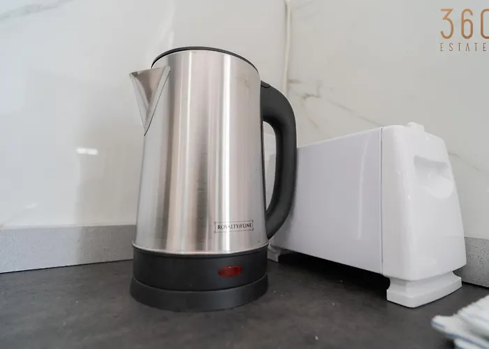 Comfortable Near The Seafront With Free Wifi And Air Conditioning Appartement Gzira