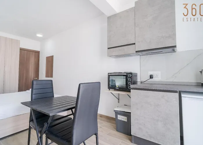 Appartement Comfortable Near The Seafront With Free Wifi And Air Conditioning *