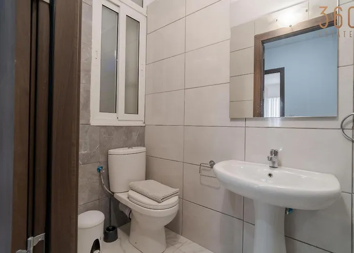 Appartement Comfortable Near The Seafront With Free Wifi And Air Conditioning *