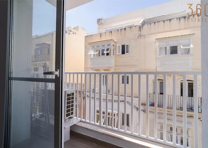 Comfortable Near The Seafront With Free Wifi And Air Conditioning Appartement *