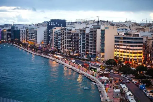 아파트 Comfortable Near The Seafront With Free Wifi And Air Conditioning